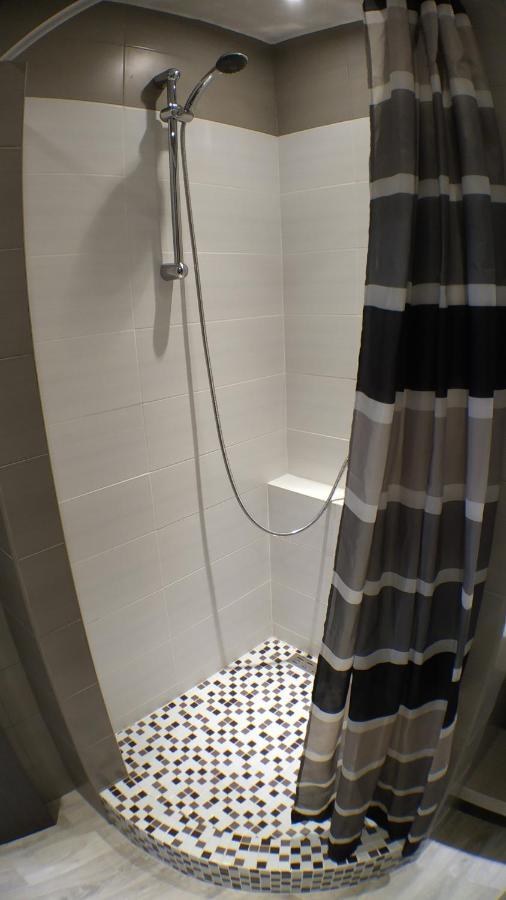 Двухкомнатный Люкс Центр Металлургов 19 Kr Apartments Kryvy Rih Buitenkant foto
